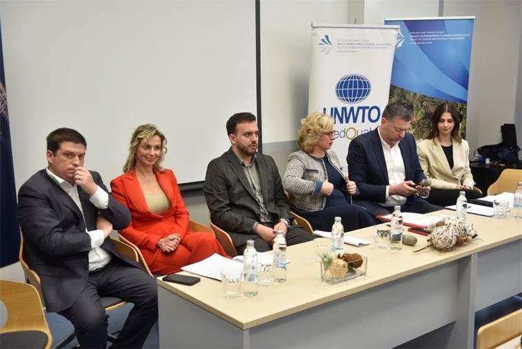 Slika /slike/foto 5_23/foto PPVRH-OPATIJA 16-5_23/nsl PPVRH-OPATIJA 16-5_23.jpg